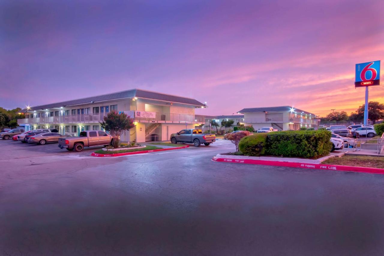 Motel 6-Austin, Tx - North Bagian luar foto