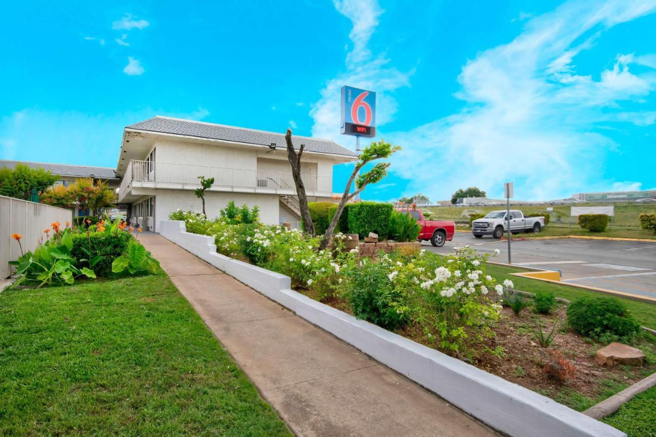 Motel 6-Austin, Tx - North Bagian luar foto